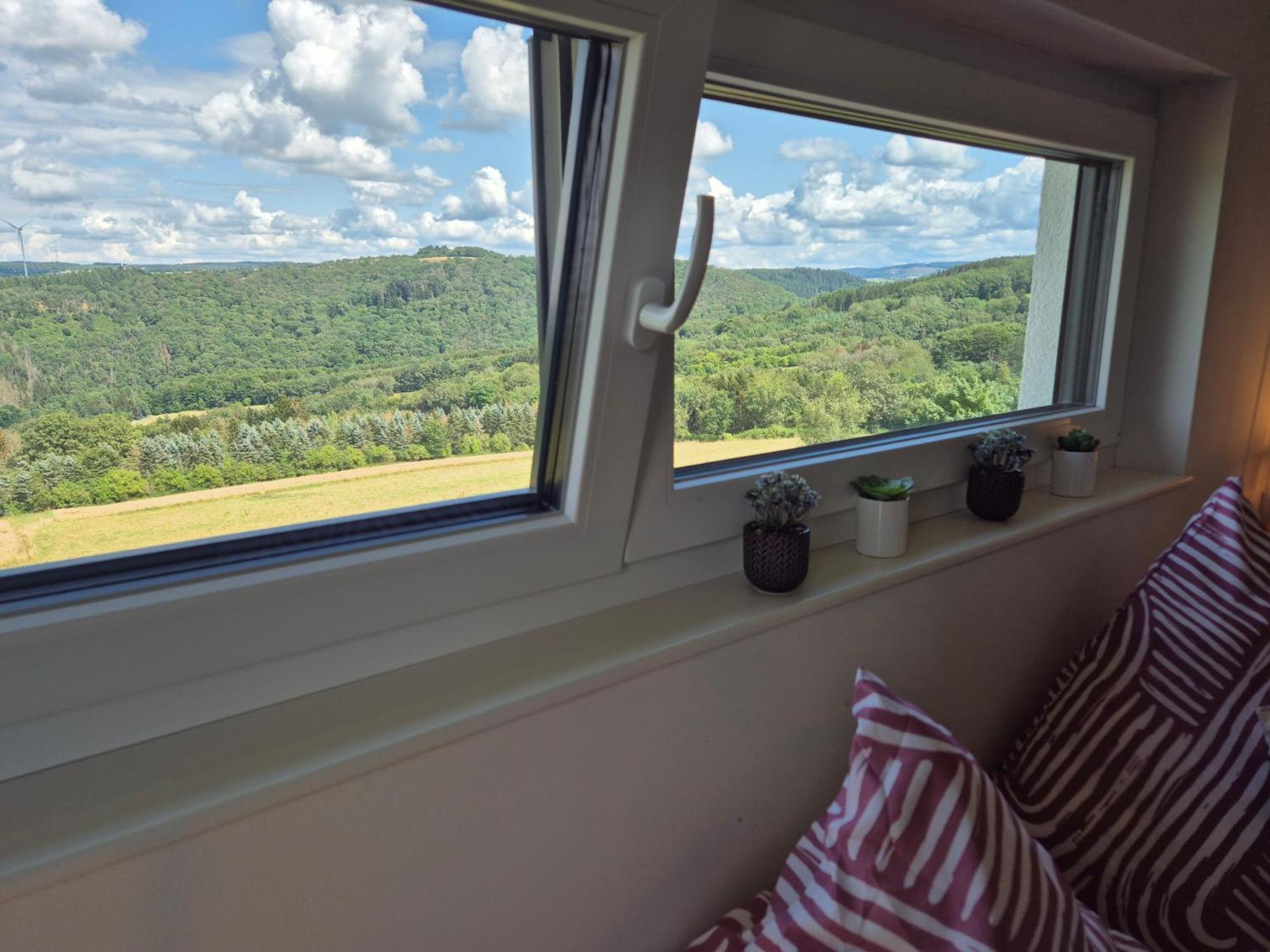 Serenity Vista Retreat Bnb Bescheid Εξωτερικό φωτογραφία