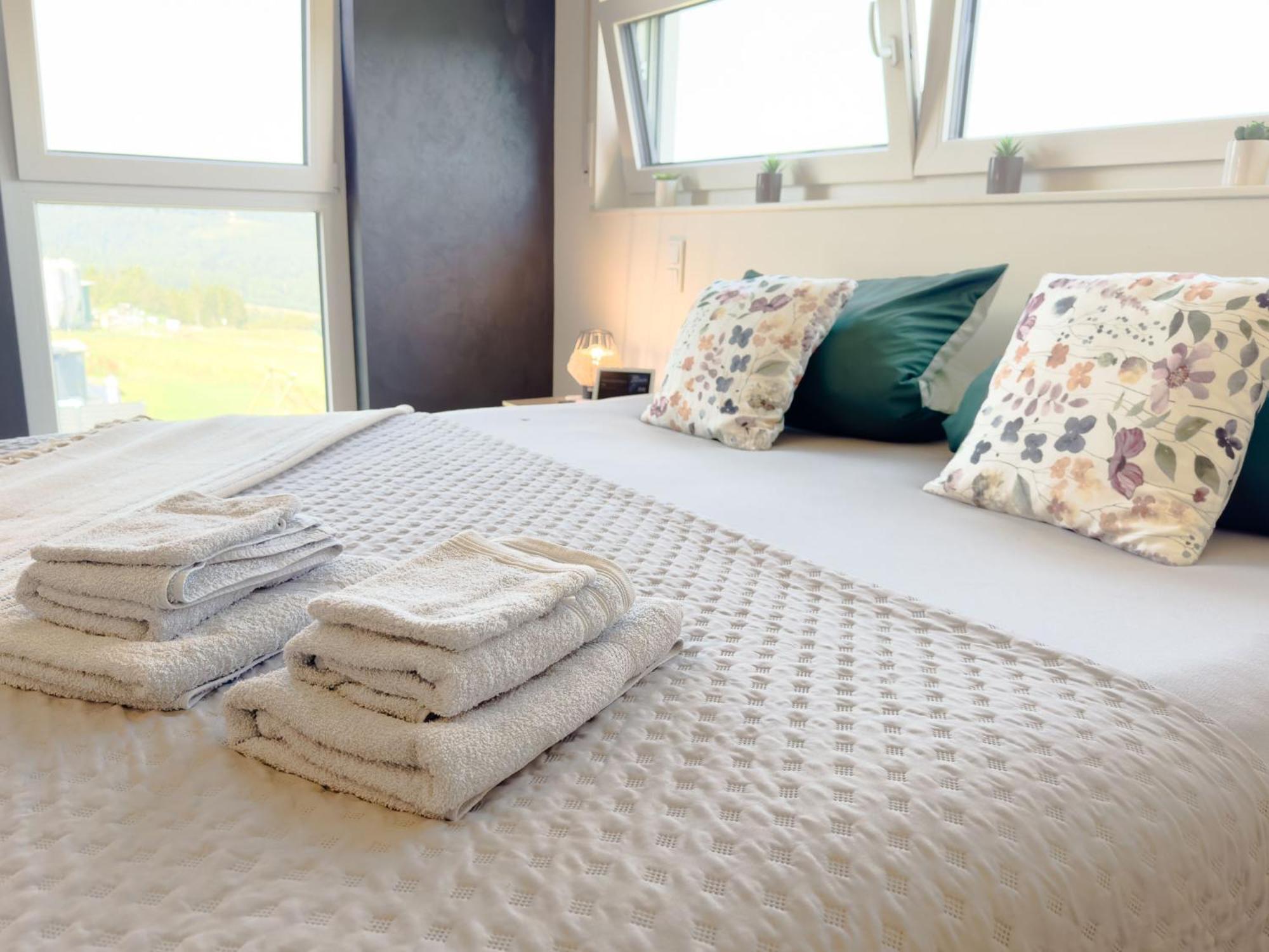 Serenity Vista Retreat Bnb Bescheid Εξωτερικό φωτογραφία