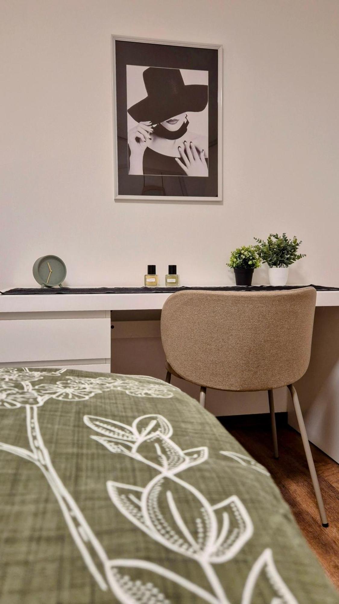 Serenity Vista Retreat Bnb Bescheid Εξωτερικό φωτογραφία